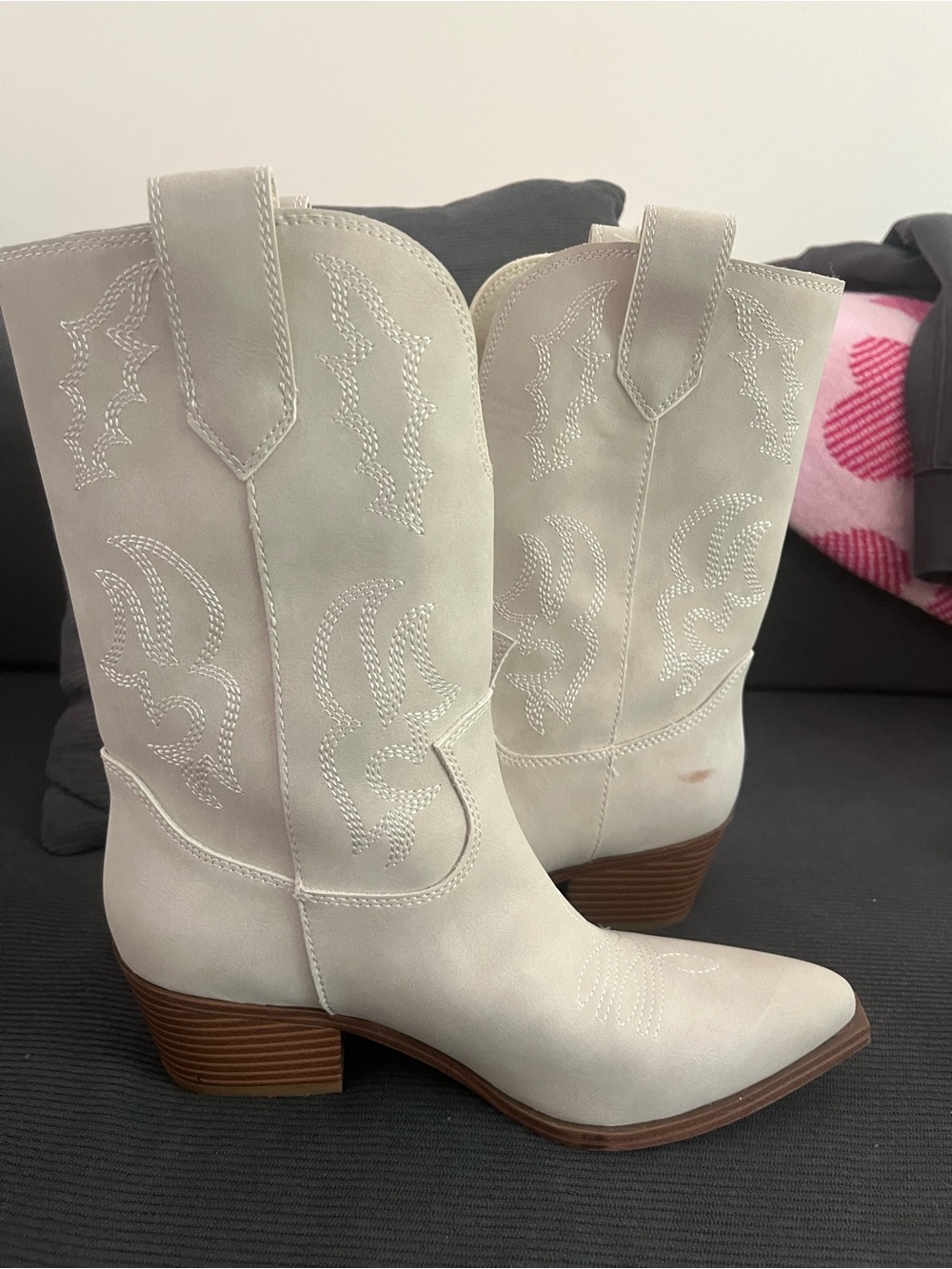 Women's White Embroidered Western Heeled Boots